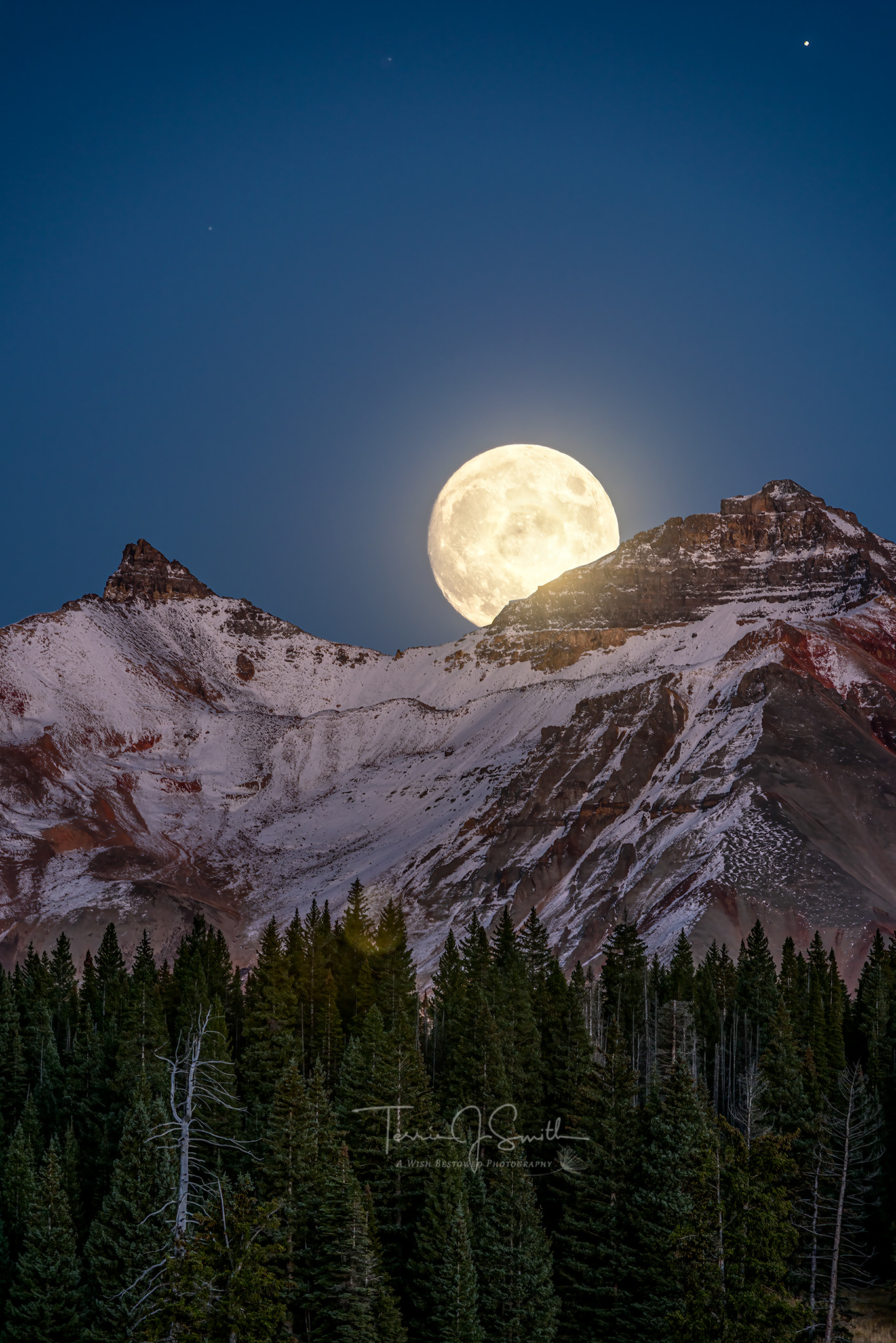 Full Moon over Yellow Mountain