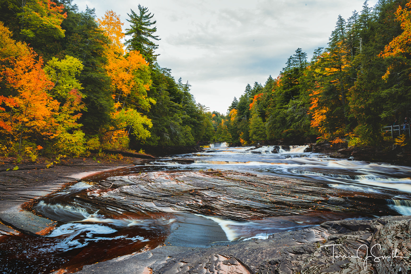 Michigan - Manido and Manabezho Falls