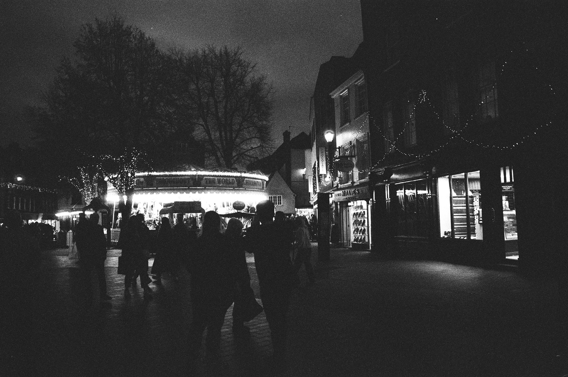 Nikon FM3a, Nikon Series E 28mm ƒ2.8, Ilford HP5+ (+2 stops)