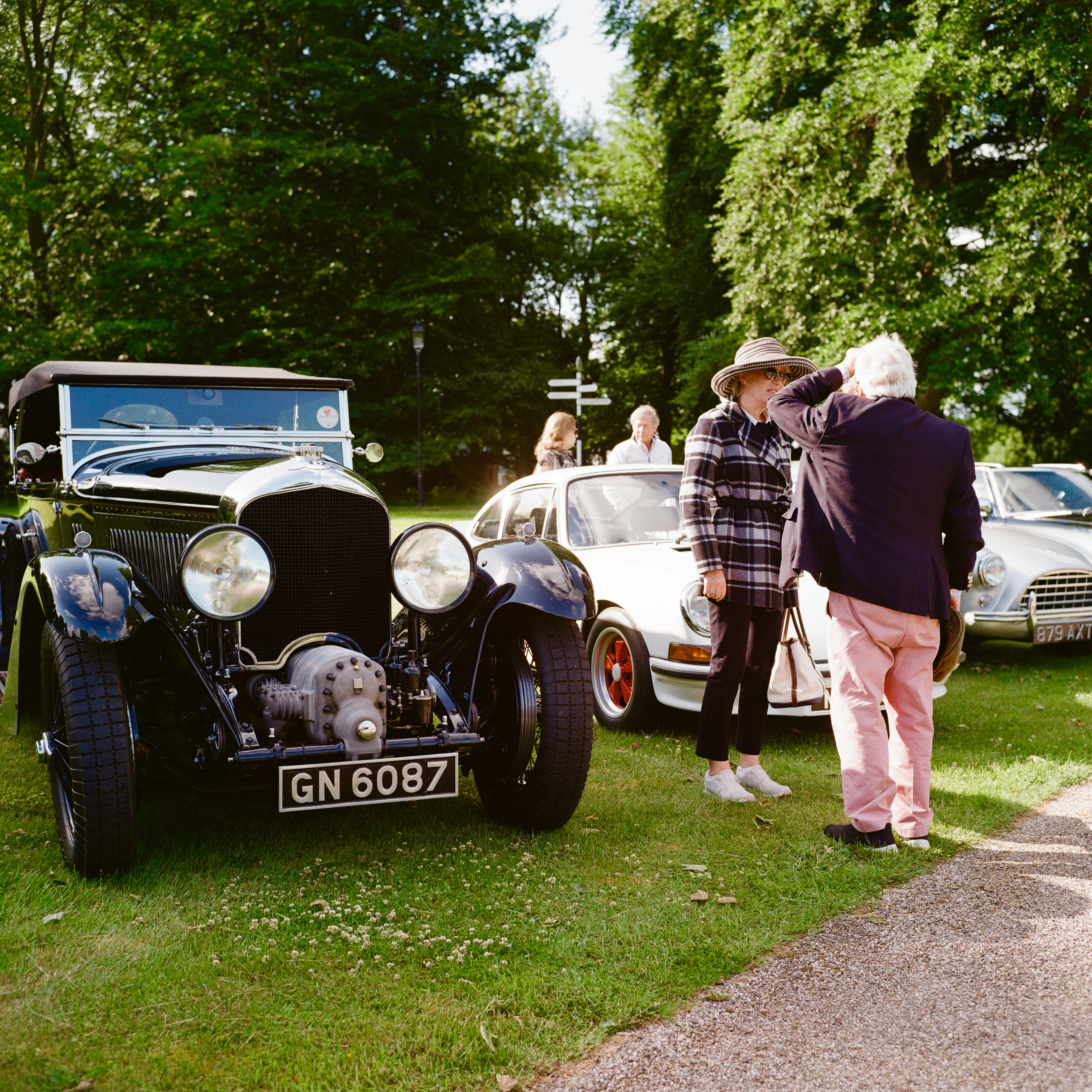 Rolleiflex 3.5F, Zeiss Planar 75mm ƒ3.5, Kodak Gold 200