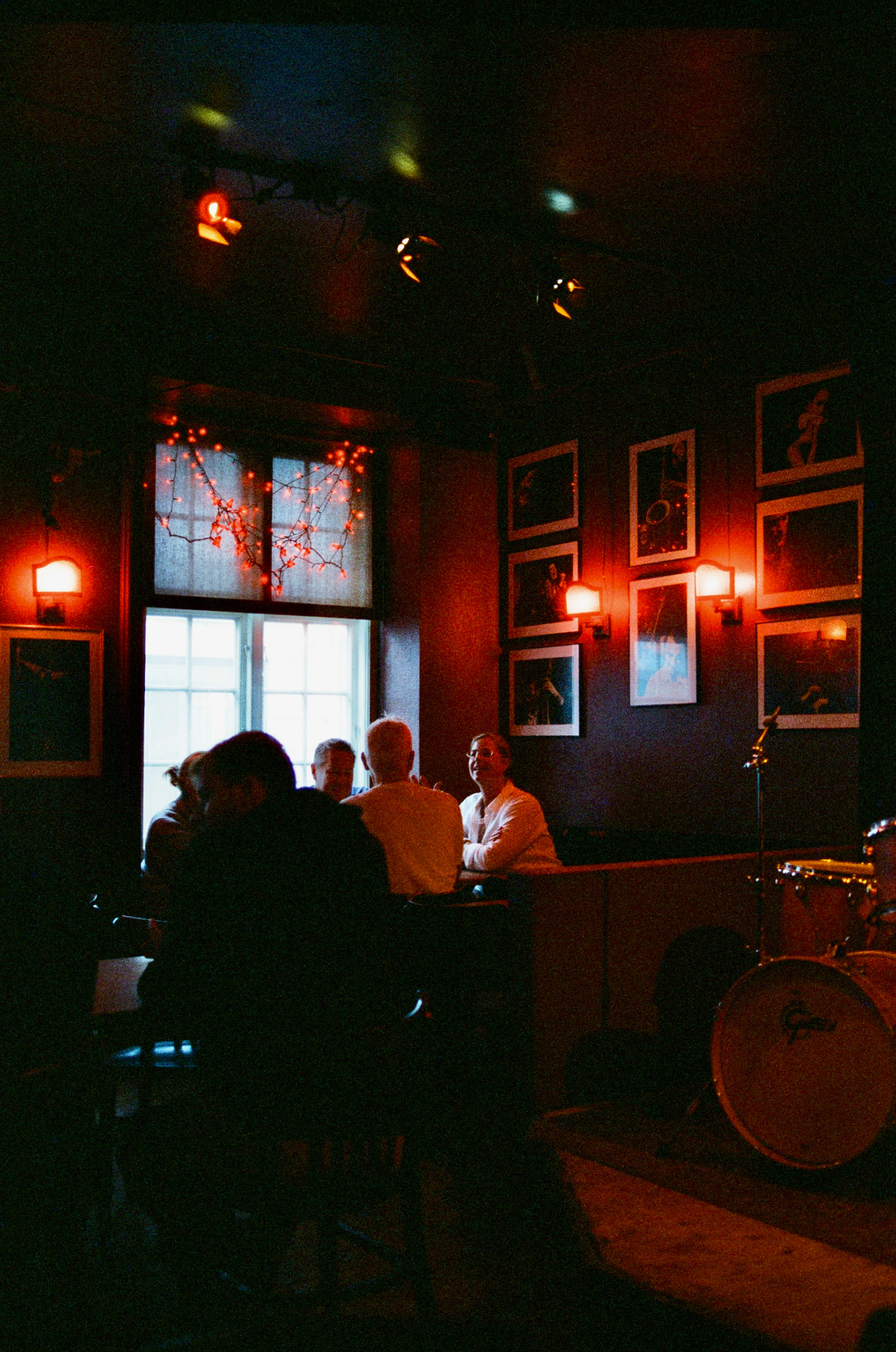 Nikon FM3a, Carl Zeiss Distagon 35mm ƒ2, Cinestill 800T