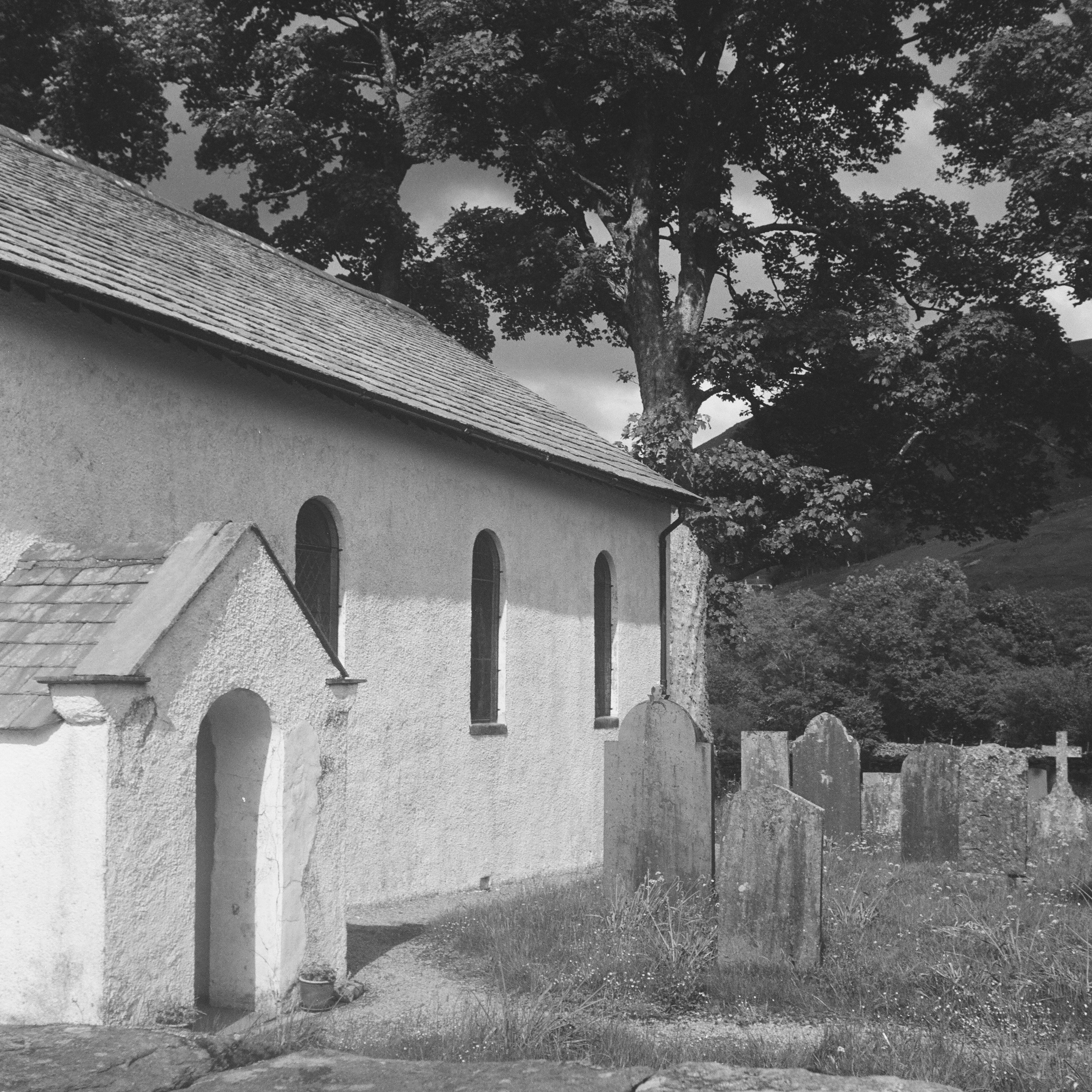 Rolleicord "Art Deco", Zeiss Jena Triotar 75mm ƒ4.5, Ilford HP5+