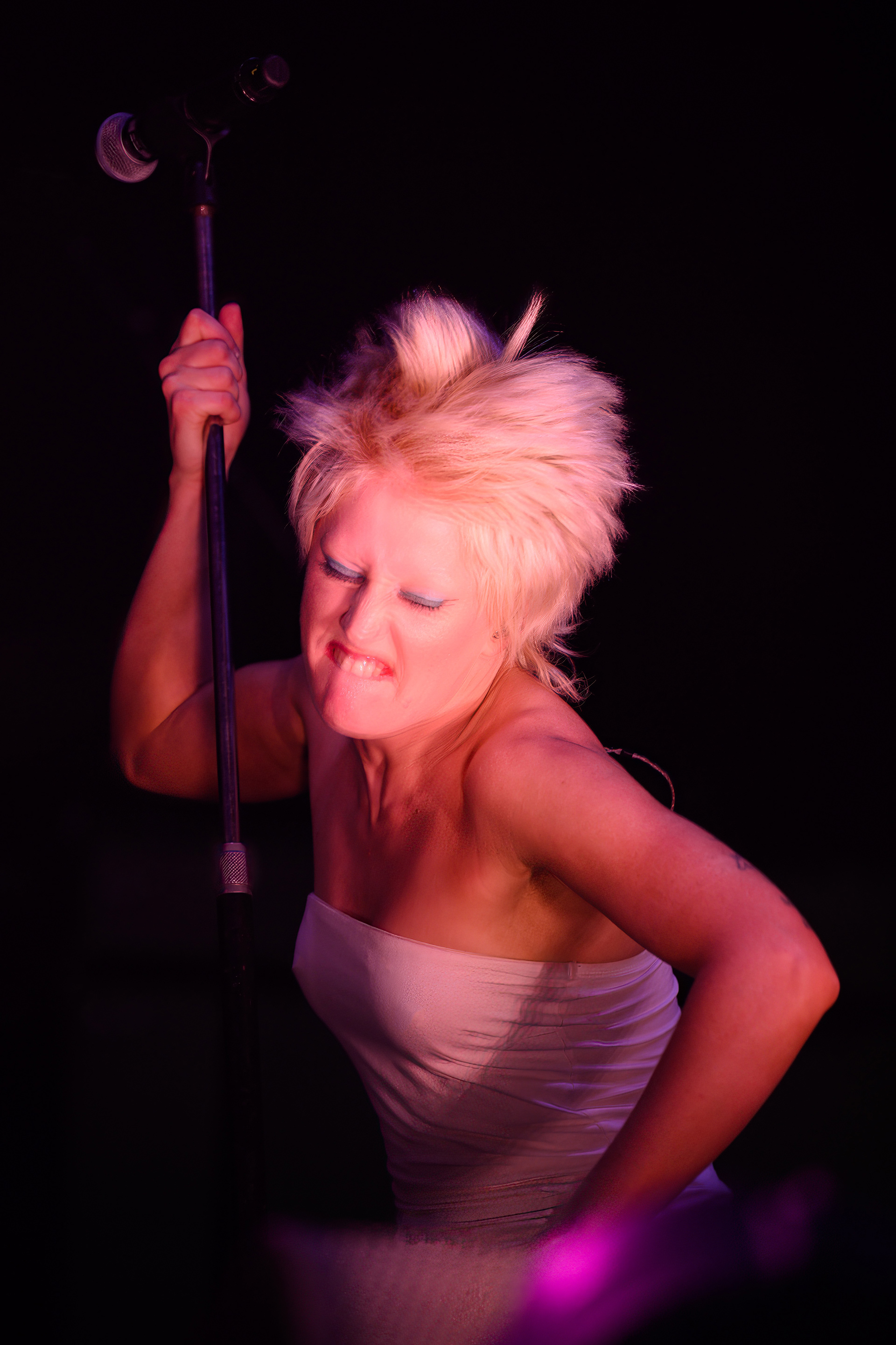 Amyl and the Sniffers