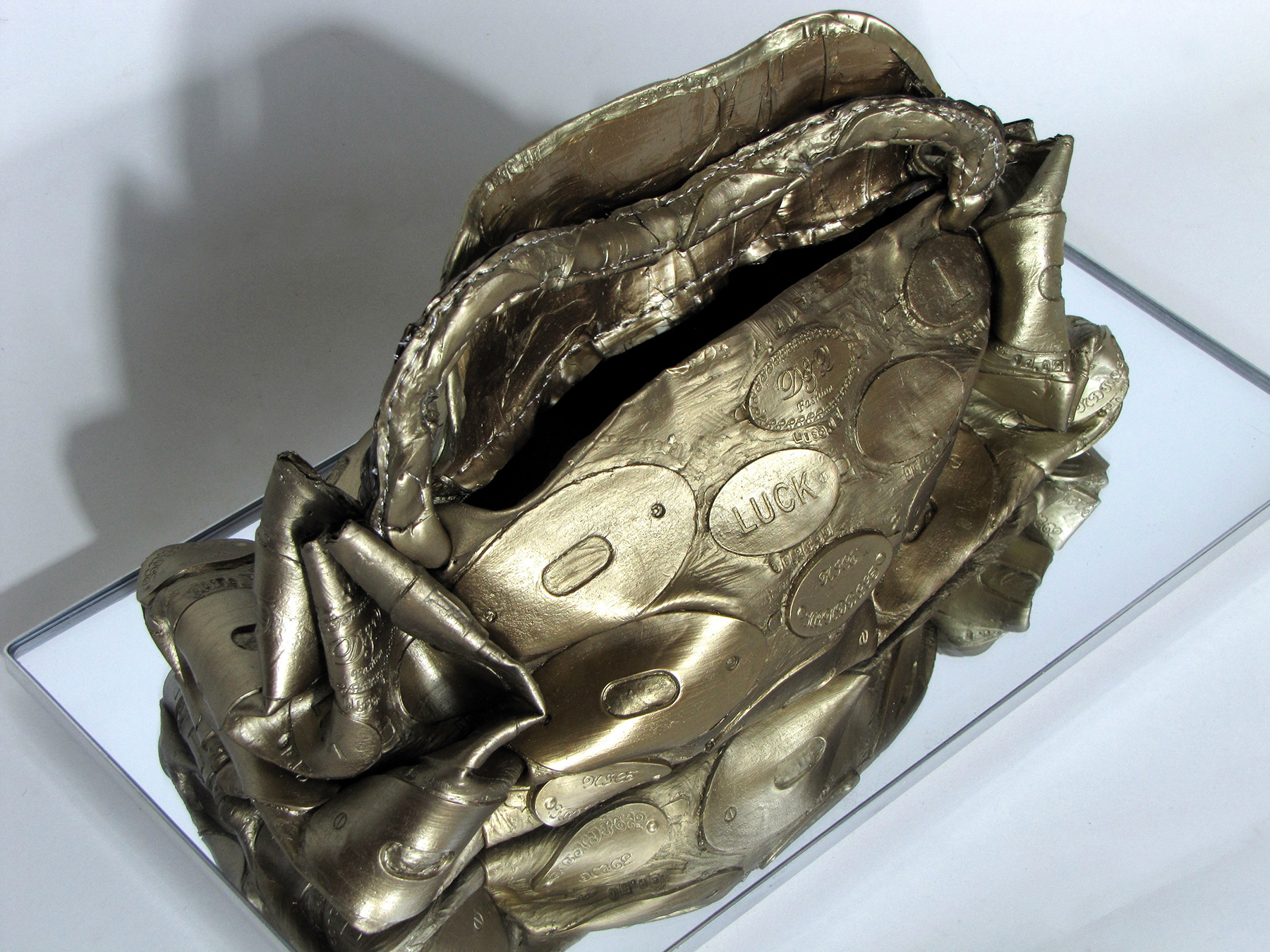 Nice Handbag (open)