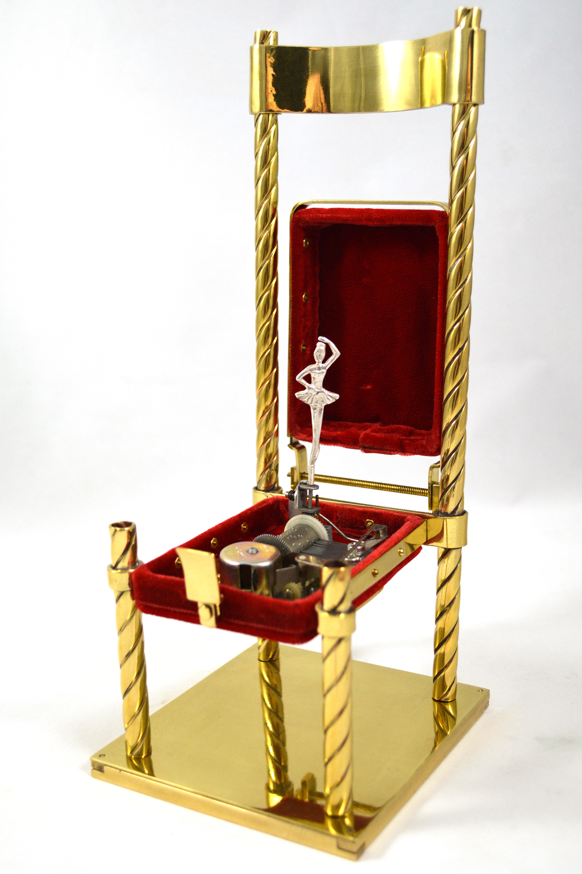 Mele Chair