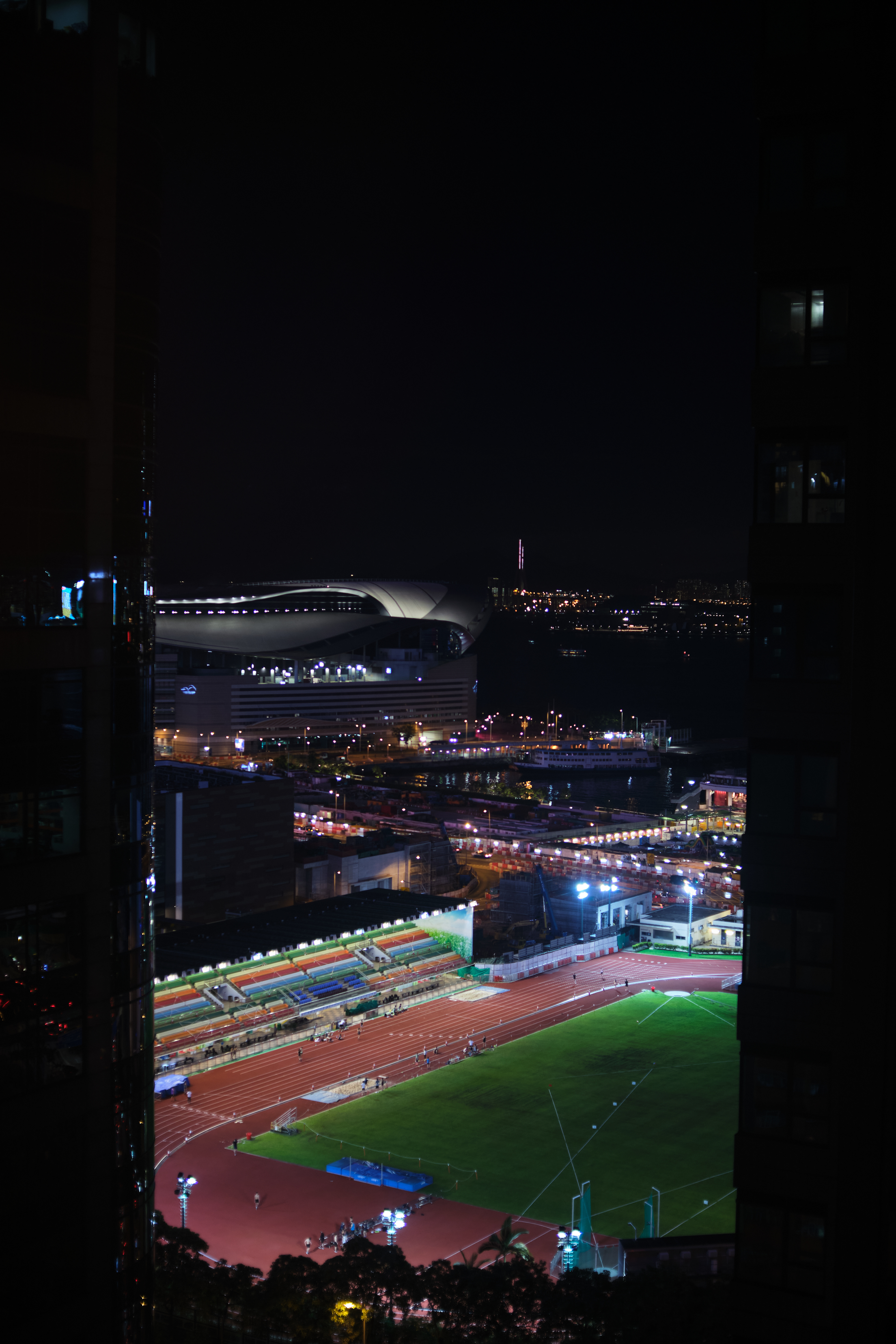 Fujifilm XT-4 Argus CF33mmF/0.95 APO, F/1.4, ISO 640, 1/30 sec