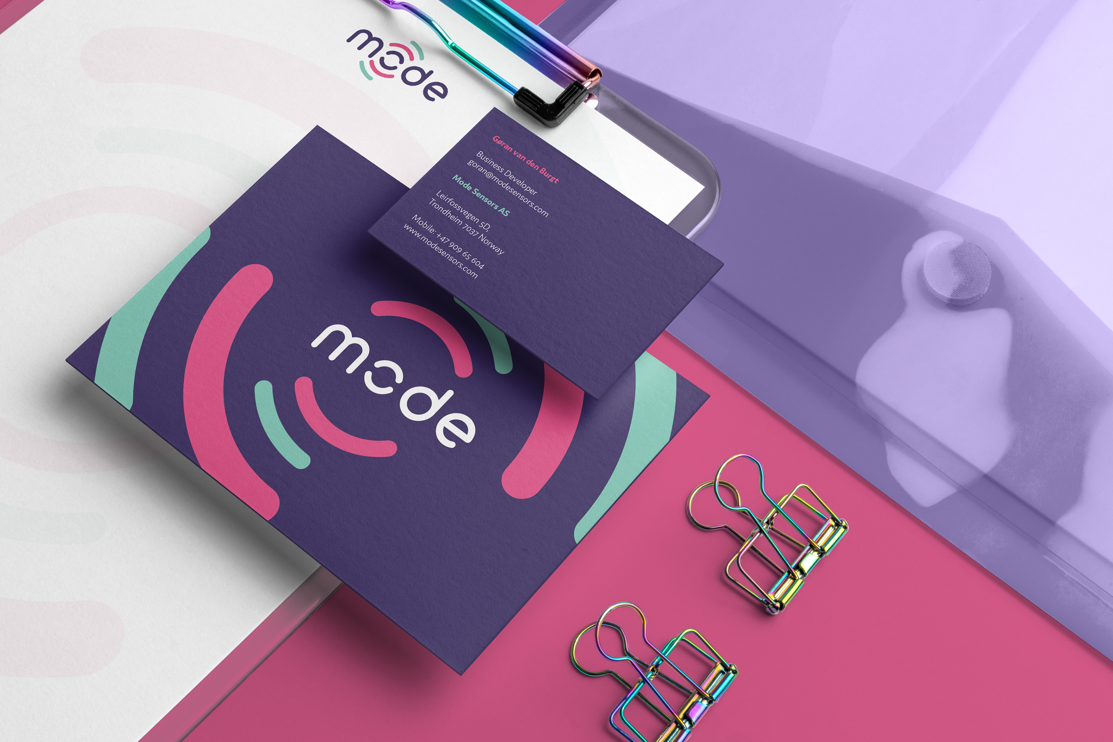 Mode Business Card and Envelope