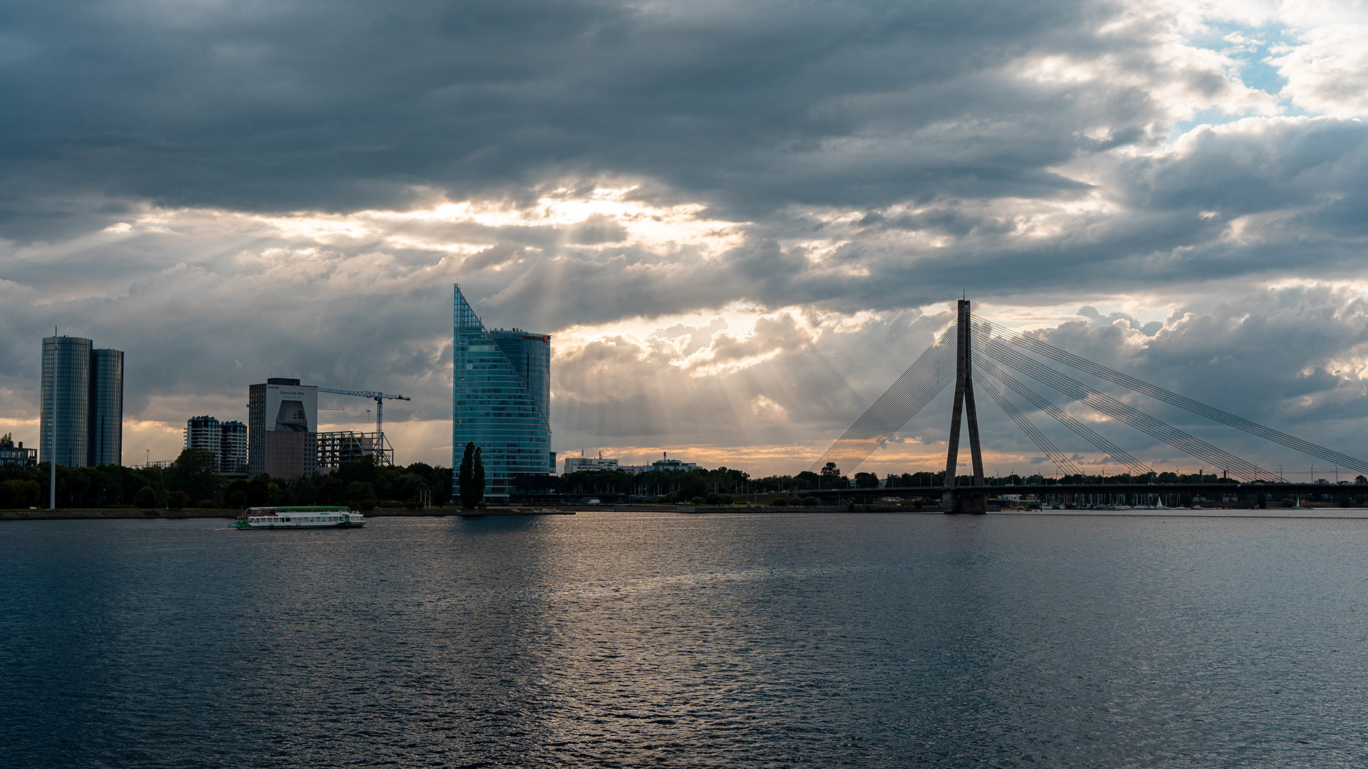 Väinä-joki ja Vanšu-silta