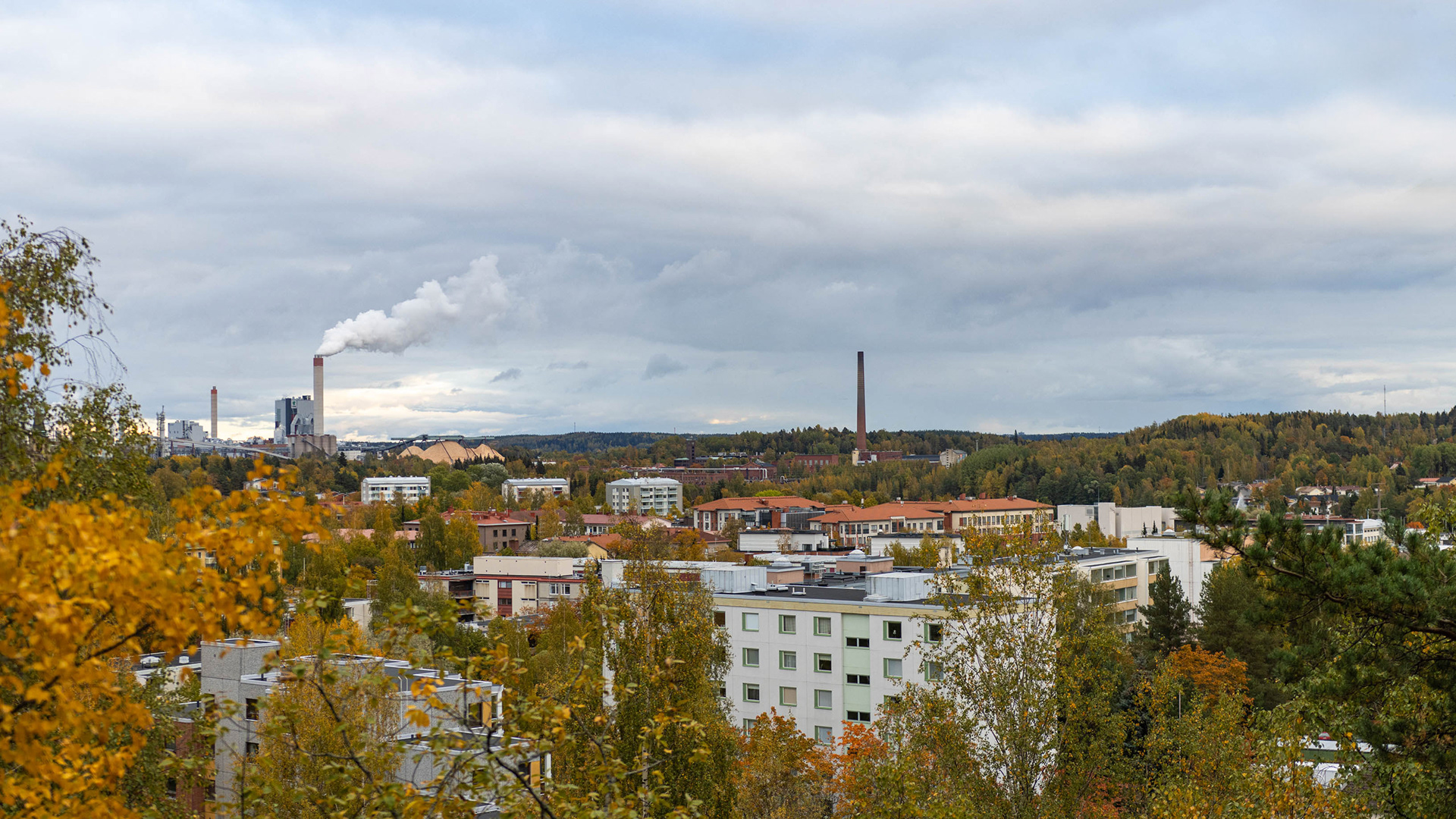 Kuusankosken keskustaa Kettumäeltä kuvattuna (9.2021)