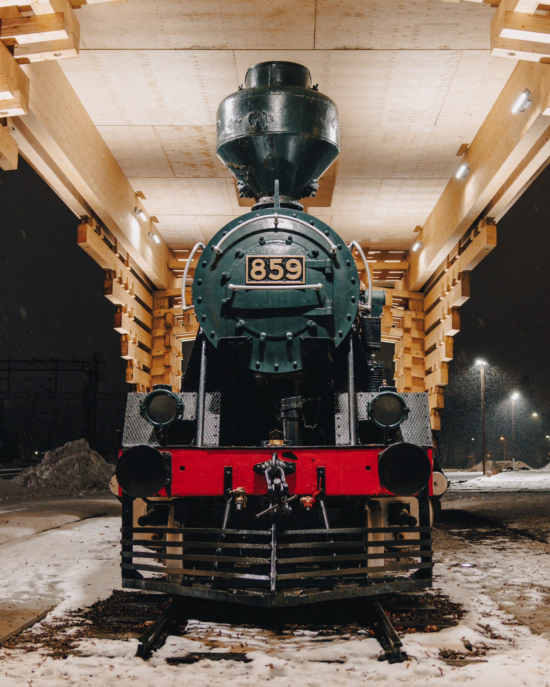 Kouvolan kaupunkilaiset nimesivät tämän vuonna 1929 valmistuneen veturin Ruuhveltiksi vuonna 1973. Nimi kunnioittaa Kouvolan silloista kaupunginjohtajaa Eino Brofeldtiä