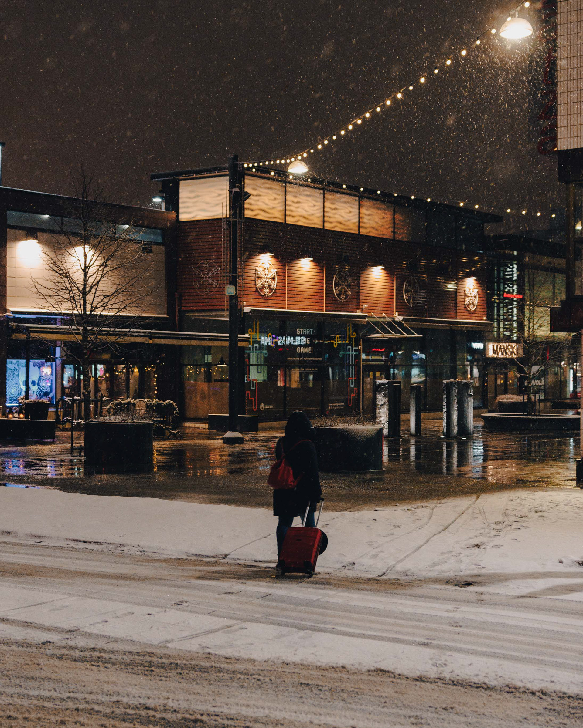 Keskustan kävelykatu Manski Kymenlukon päädyssä