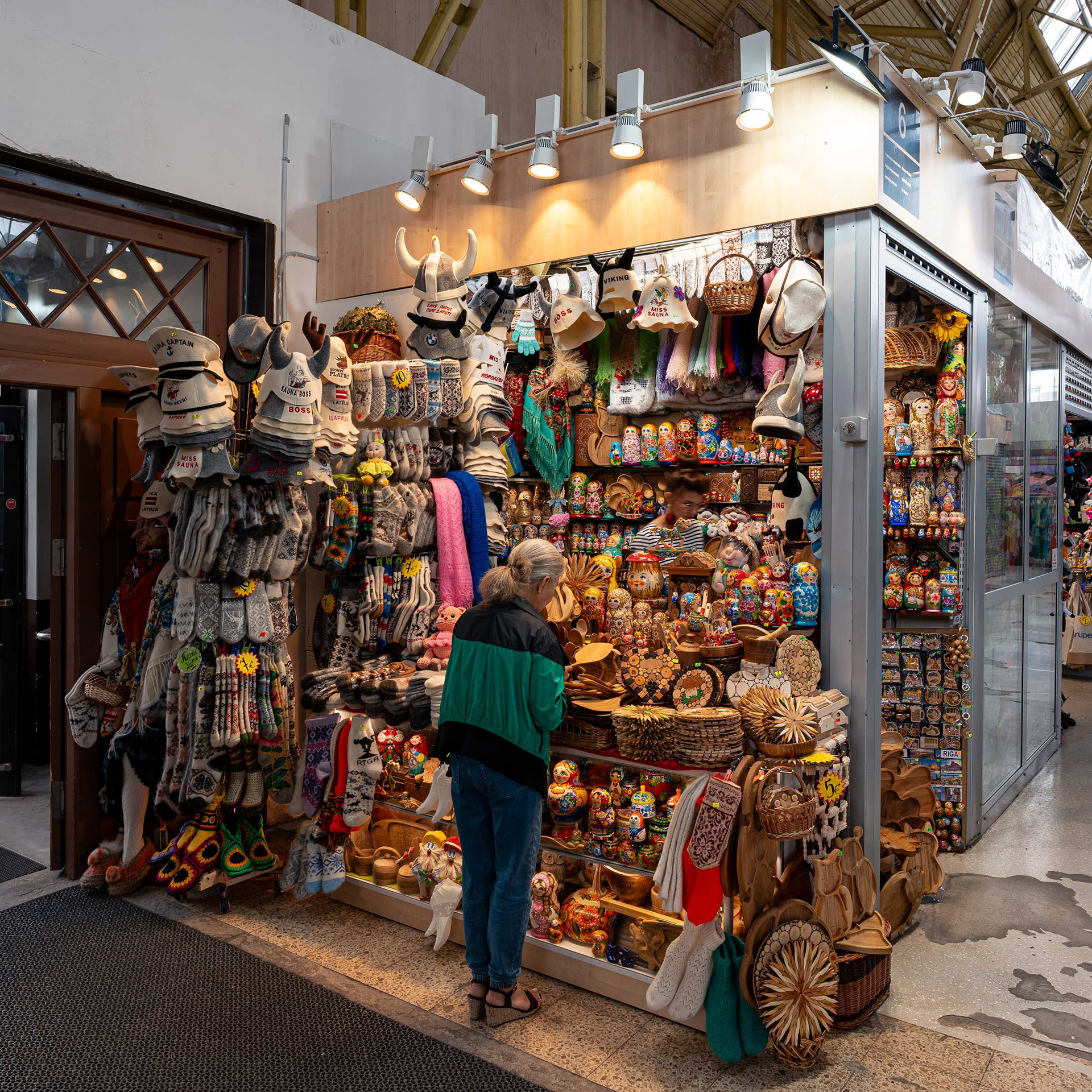 Myyntikoju RIikan kauppahallissa