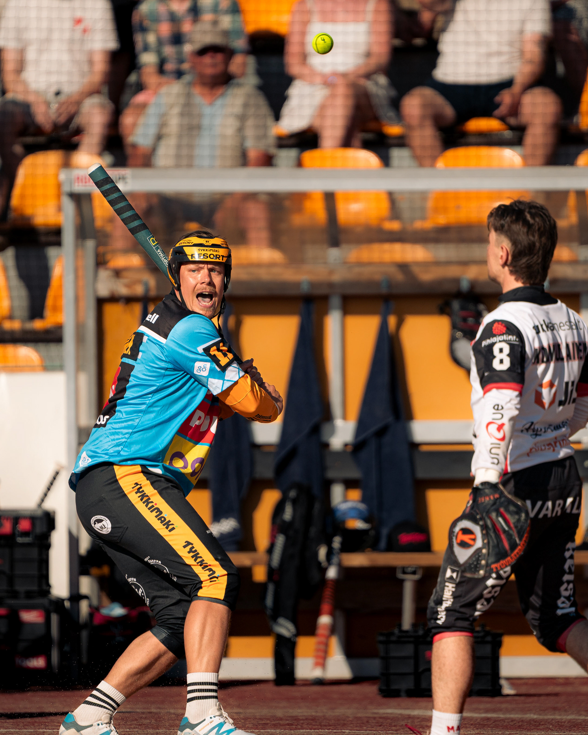Teemu Nikkanen lyöntivuorossa.