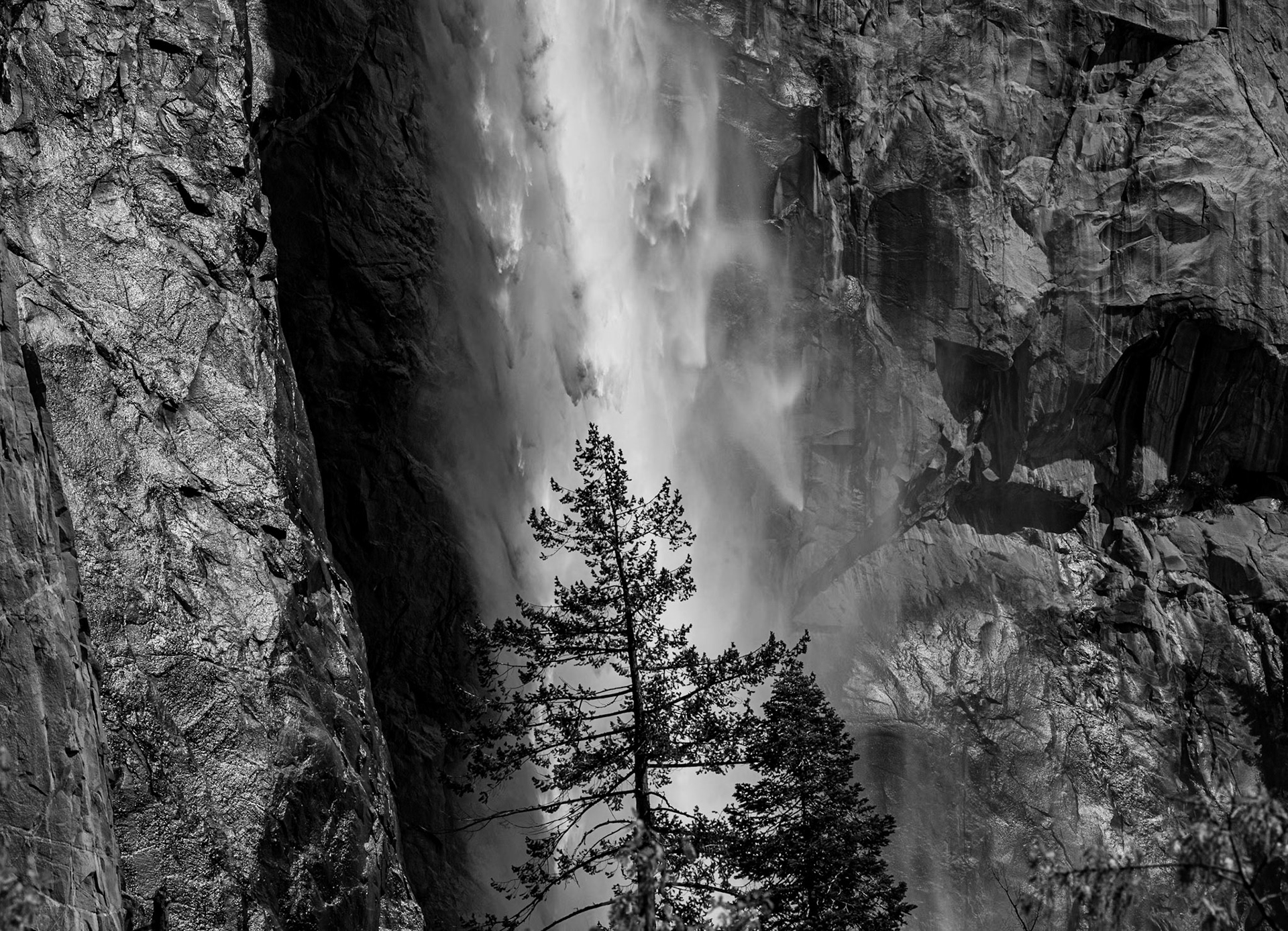 Bridalveil Falls - Yosemite