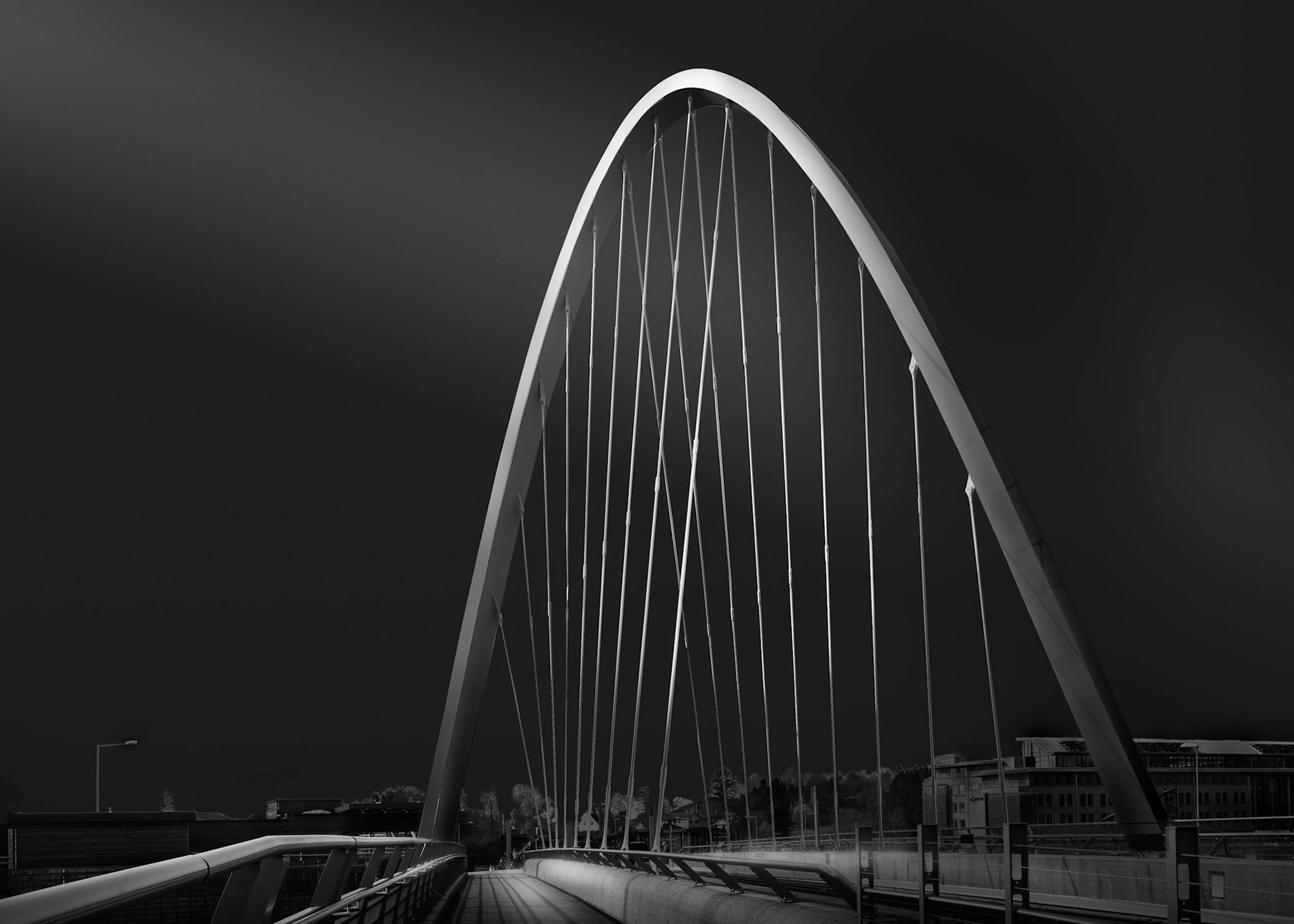 Harpe in the Dark, Bergen